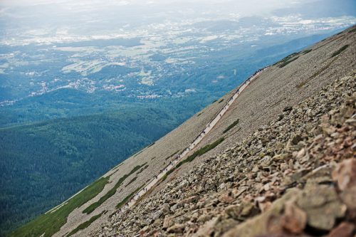 Wejście na Śnieżkę – który szlak będzie najłatwiejszy?